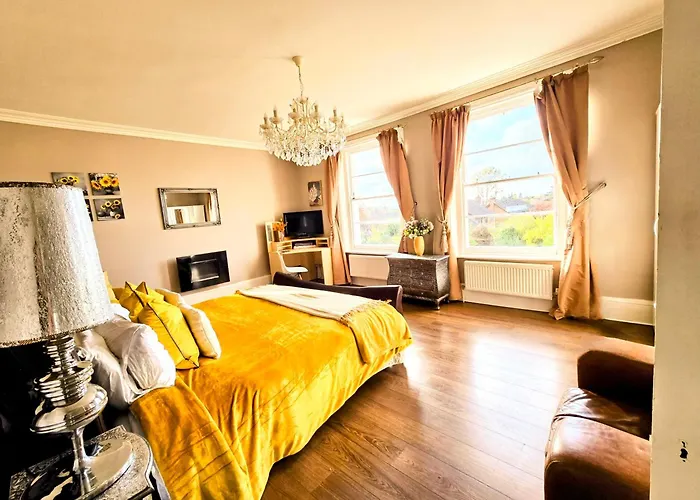 Cotswold Vip Regency Lodge
