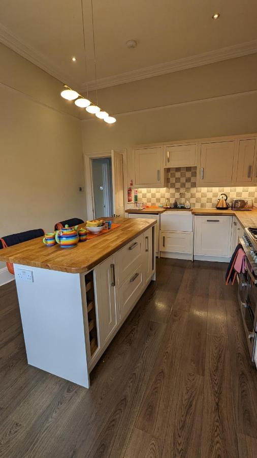 Cotswold Vip Regency * Cheltenham