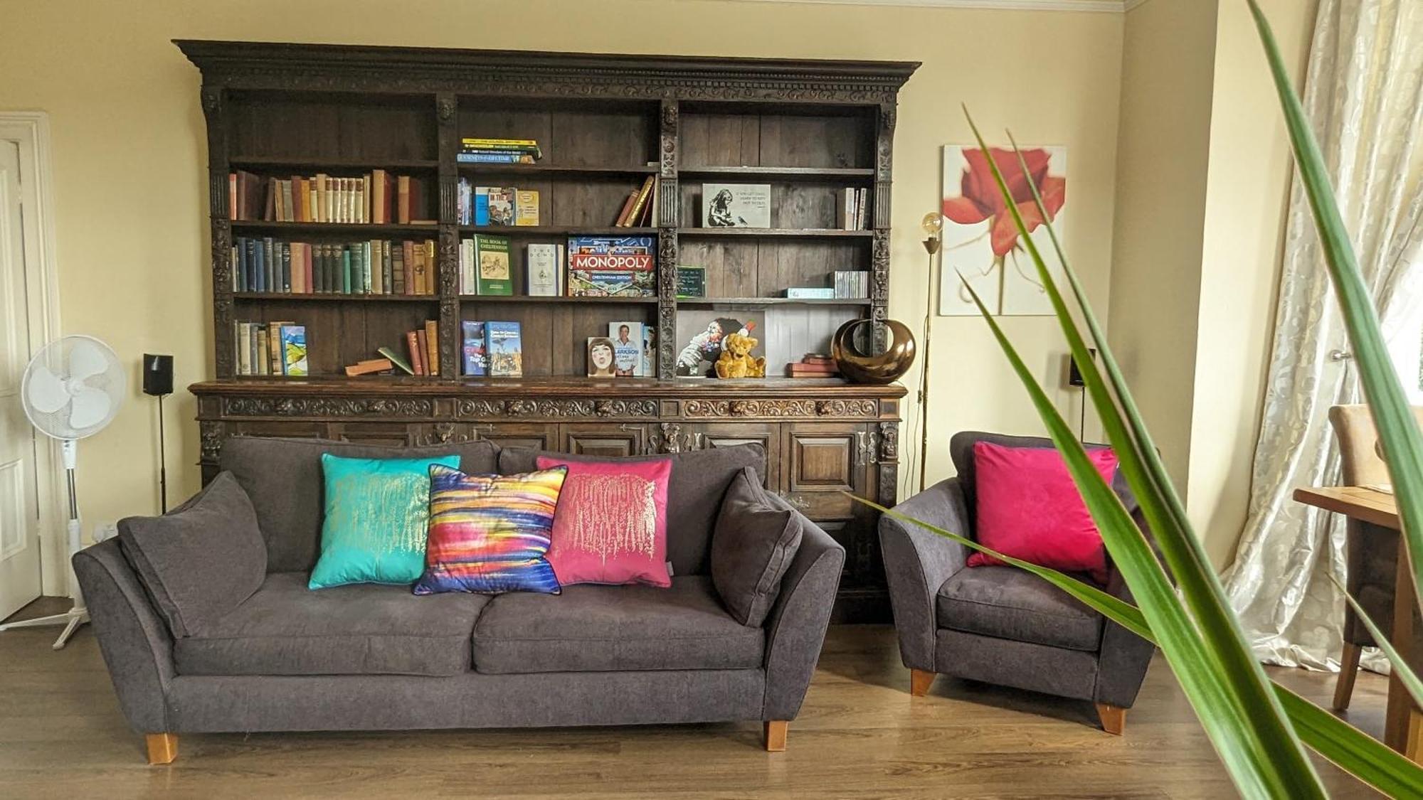 Cotswold Vip Regency Cheltenham