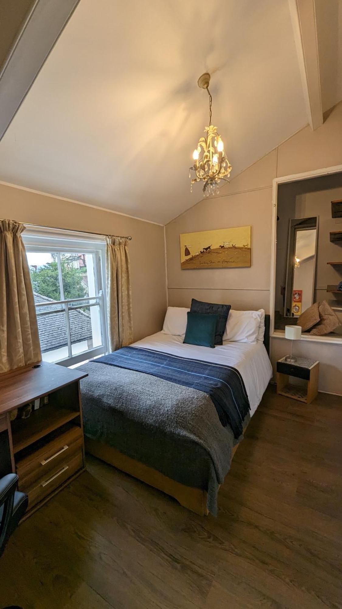 Cotswold Vip Regency Апартаменты *